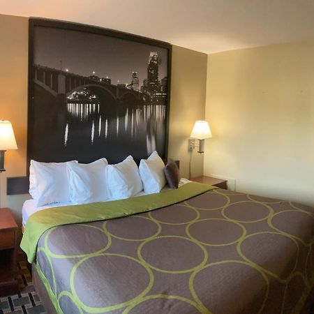 Super 8 By Wyndham Chisago City エクステリア 写真